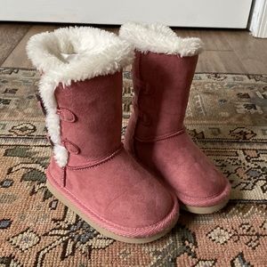 Toddler size 6 boots